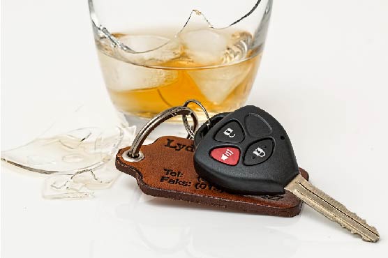 dui image showing alcohol and vehicle keys